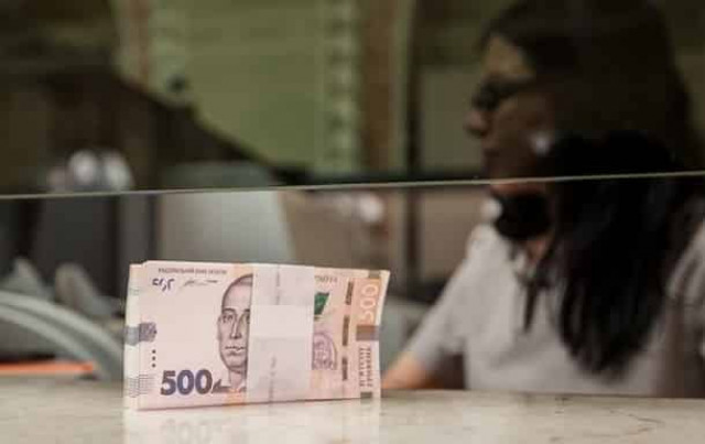 Ухудшение материального положения в 2021 отметил каждый второй украинец