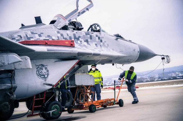 Польша передала Украине первые обещанные истребители МиГ-29
