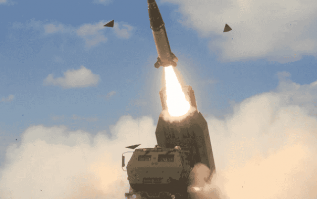 Зеленский подтвердил, что США дают Украине HIMARS