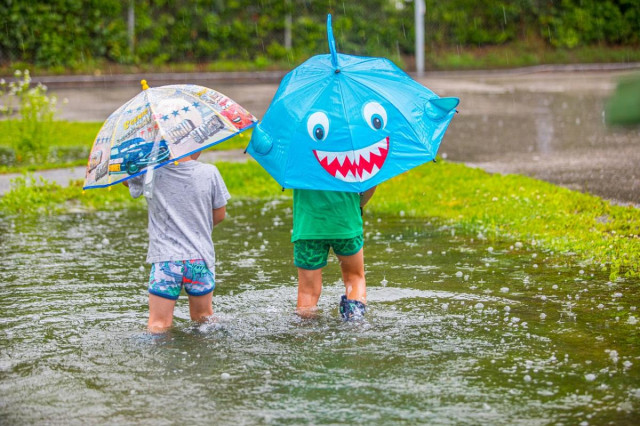 У четвер Україну розігріє до +38°, у багатьох областях - дощі 