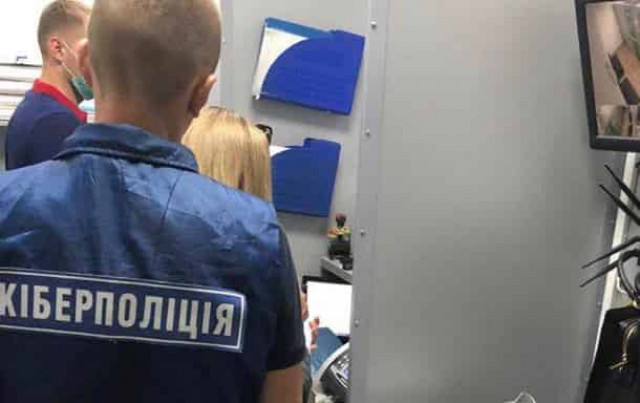 Киберполиция: В киевских обменниках воровали деньги клиентов
