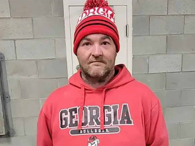 Американец напомнил полиции о себе под постом в соцсетях и был арестован
