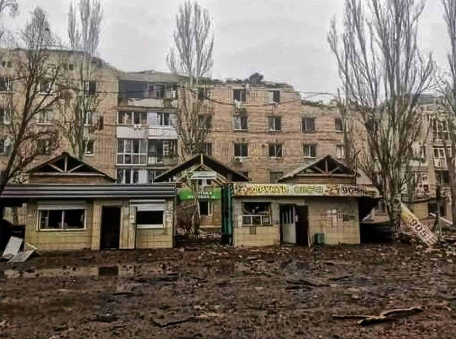 Запорожье под интенсивным огнем оккупантов: за сутки в области разрушены два десятка домов