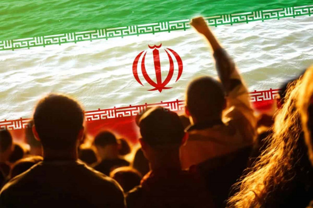 Іран може готувати відповідь на смертельну атаку по консульству в Сирії, - FT
