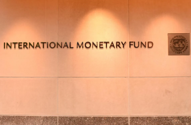 Україні потрібно 150 млрд доларів щорік до перемоги: експерти критикують низькі оцінки МВФ
