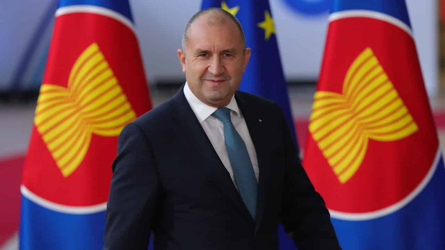 Президент Болгарії ветував поставку обіцяних 100 БТР Україні

