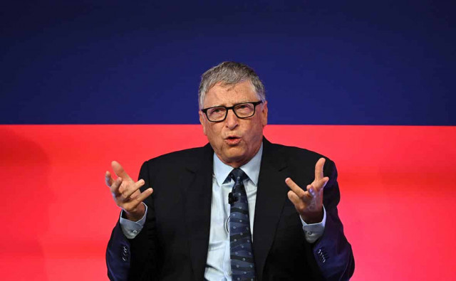 Билл Гейтс ответил на призывы прекратить обучение нейросетей: 