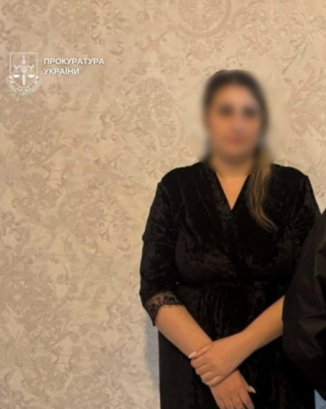 Жінка віддала майже 300 тис. грн «ясновидячій», щоб повернути колишнього: обстановка у Чернівцях