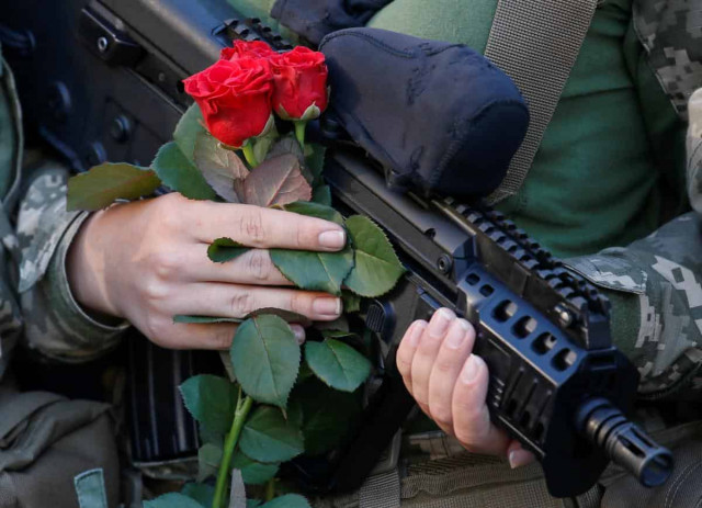 В Україні обмежать виїзд за кордон жінок на військовому обліку, - Веніславський
