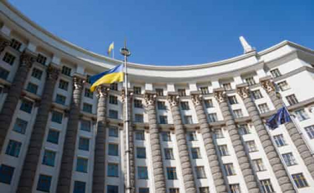 Кабмин не намерен менять тариф на электроэнергию – эксперт