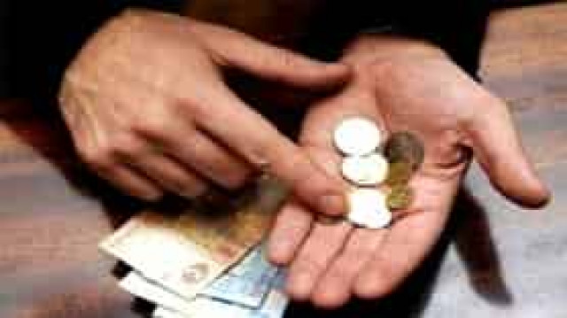 Живут в бедности и не могут обеспечить себе достойную жизнь 