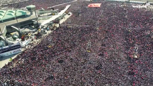Предвыборный митинг Эрдогана собрал 1,7 млн человек
