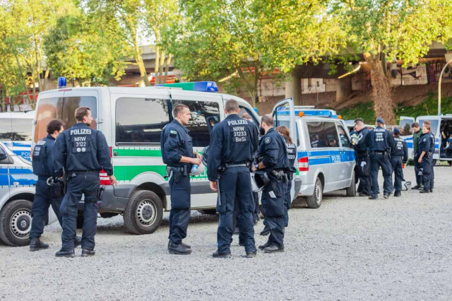 У Німеччині 9-річна українка зникла дорогою до школи: до пошуків залучено 300 поліцейських

