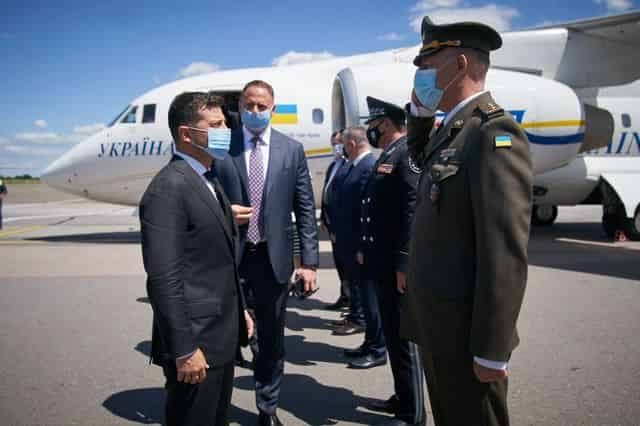 Зеленский прибыл на Буковину