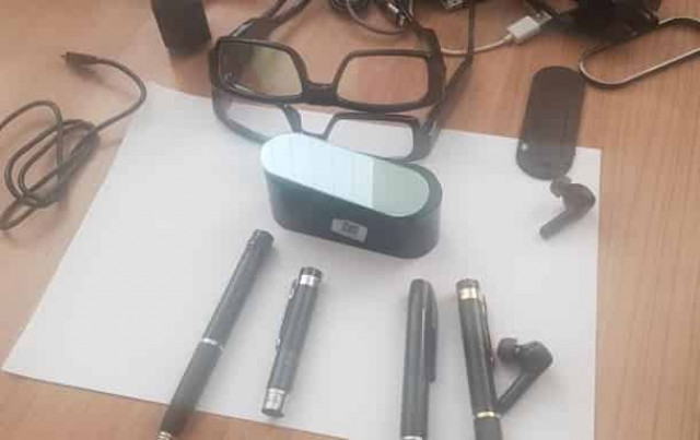 На границе задержали японца со шпионским оборудованием