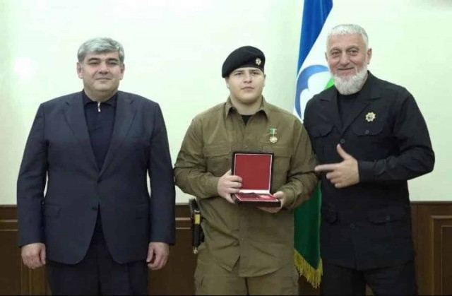 15-річний син Кадирова отримав ще одну держнагороду
