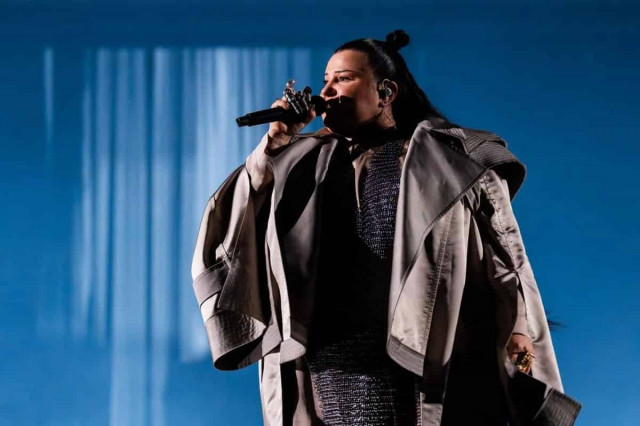 Вагою 3 кілограми: українська дизайнерка створила кольчугу для Alyona Alyona
