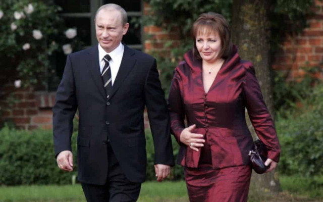 Нажилась на войне: микрокредитный бизнес экс-жены Путина за год взлетел до небес – СМИ
