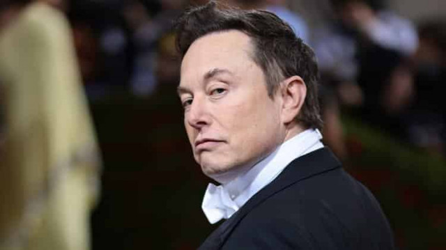 Маск ответил на реакцию пользователей Twitter на пост Медведева по Украине
