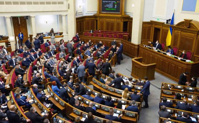 Верховная Рада вернула военным доплату в 30 тысяч гривень - нардеп
