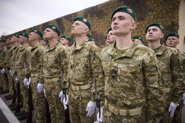 В Раду внесли законопроект о снижении призывного возраста
