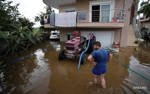 В Греции из-за ливней погибли люди