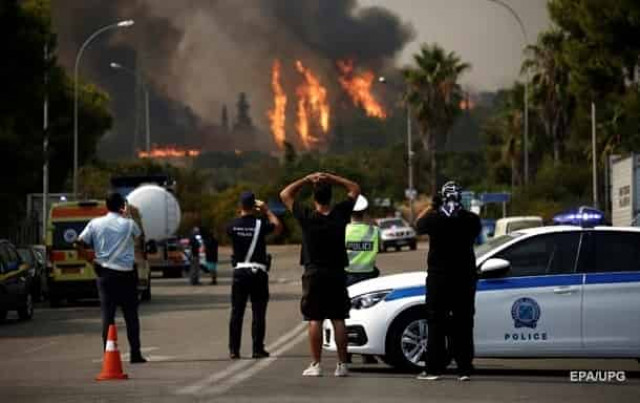 В Греции за несколько дней вспыхнули почти 600 пожаров