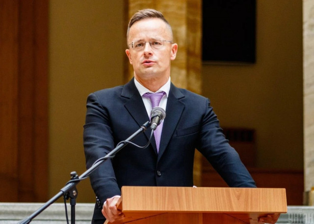 Угорщина передасть 14 млн євро з Фонду миру на оборону Чаду, а не України, - Сіярто
