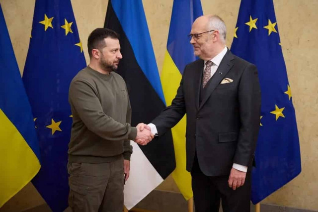 Президент Естонії підтримав право України бити по РФ західною зброєю
