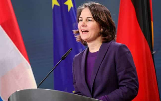 Нет времени для отговорок. Украине нужны тяжелые вооружения, - Бербок
