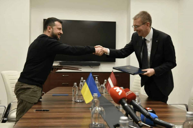 Україна та Латвія підписали безпекову угоду
