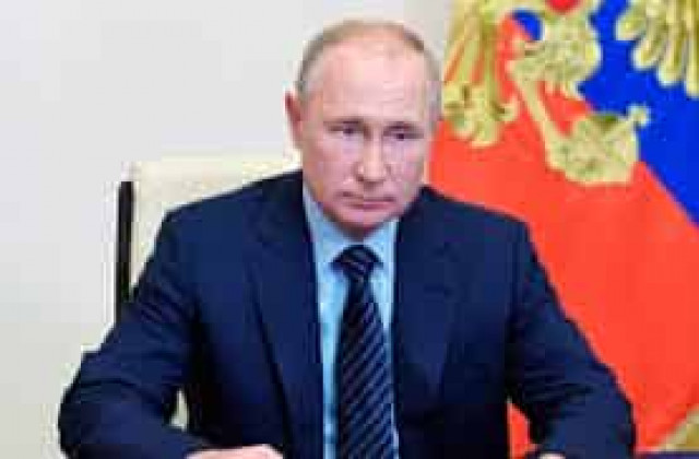 Russia approves first COVID-19 vaccine, Putin says