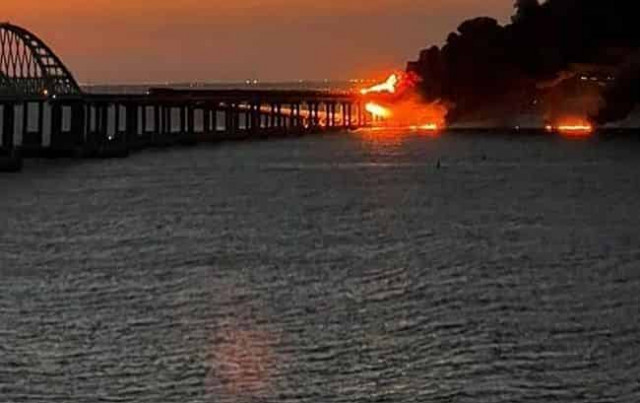 Взрыв на Крымском мосту: Болгария начала расследование версии Кремля
