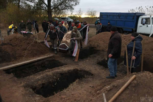 Кількість загиблих унаслідок удару по кафе у Грозі збільшилась до 55
