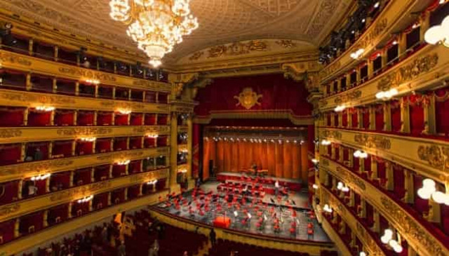 Генеральный консул Украины в Милане призвал оперный театр 