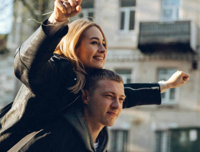 Відома українська актриса розлучилася з чоловіком через 10 років стосунків
