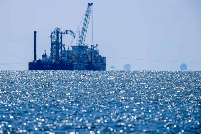 В обход России: ЕС планирует проложить интернет-кабель по Черному морю – FT
