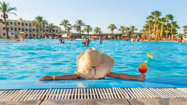 Ограничения появятся во всех провинциях страны с 12 ноября