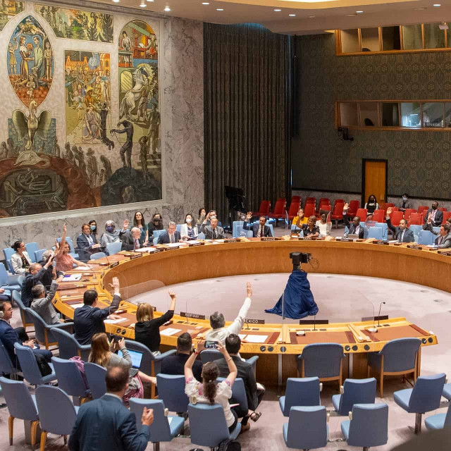 Великобритания захотела включить Индию, Бразилию и Германию в СБ ООН
