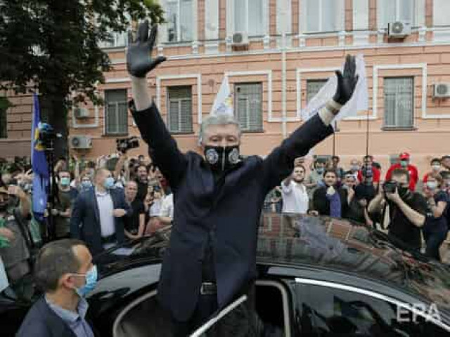 Государственная пограничная служба готовится к задержанию пятого президента Украины Петра Порошенко
