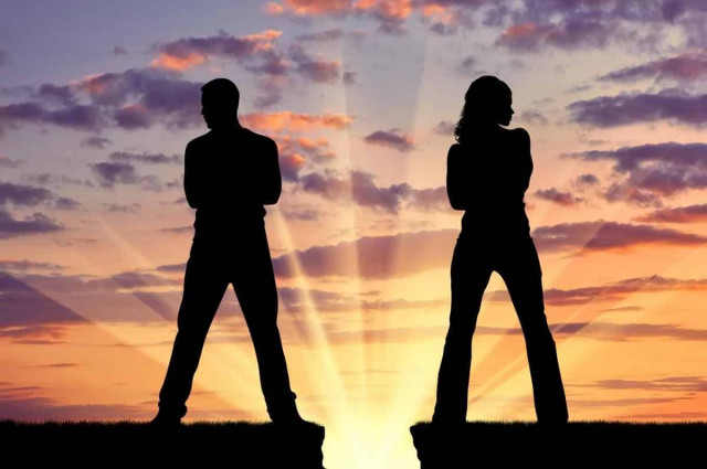 9 фраз, які покажуть, що ти маєш справу з прихованим маніпулятором
