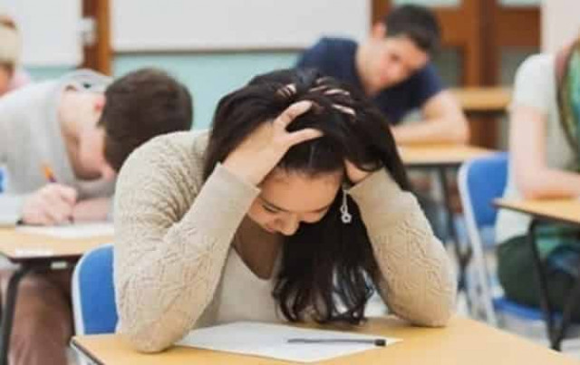 Верховная Рада отменила госаттестацию для выпускников