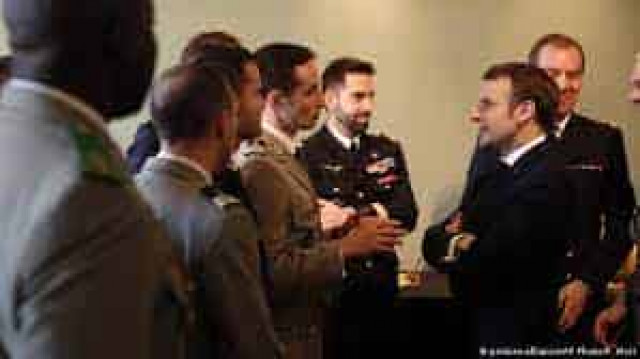 Макрон заявил о намерении наращивать вооружение Франции
