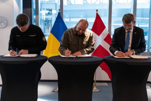 Україна підписала з Данією історичний меморандум щодо зброї 