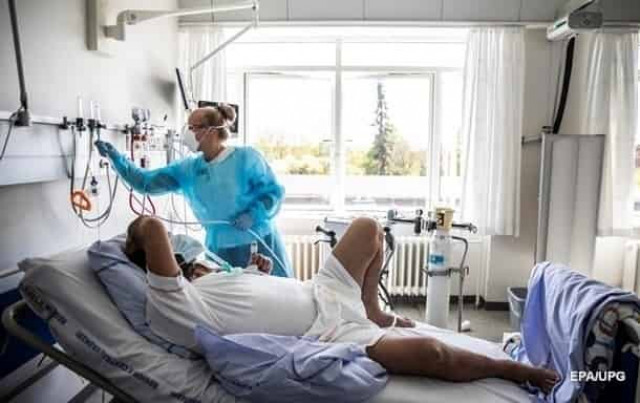 В Украине второй подряд антирекорд по COVID-19