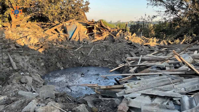 На Запоріжжі росіяни вгатили ракетами по житлових будинках: є загиблі (фото)
