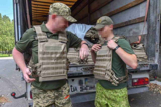 Стало известно о поставках некачественных бронежилетов для украинских военных: есть задержанный