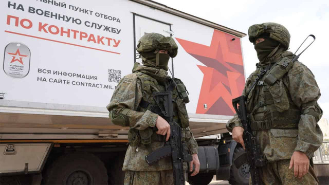 Россия пожертвовала тысячами своих солдат ради 0,04% территории в феврале – СМИ
