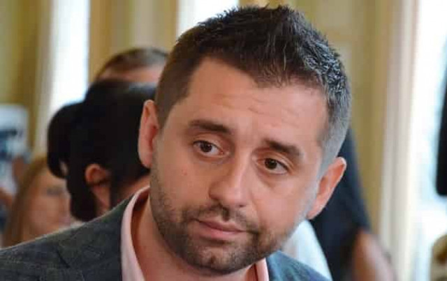 Арахамия пояснил, за что хотят уволить Степанова