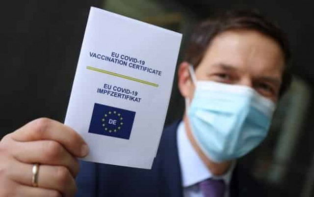 В Украине продлят действие COVID-сертификата